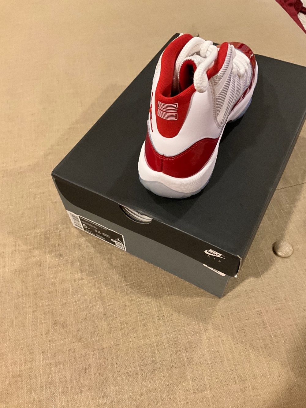Size youth 5 AIR Jordan Cherry